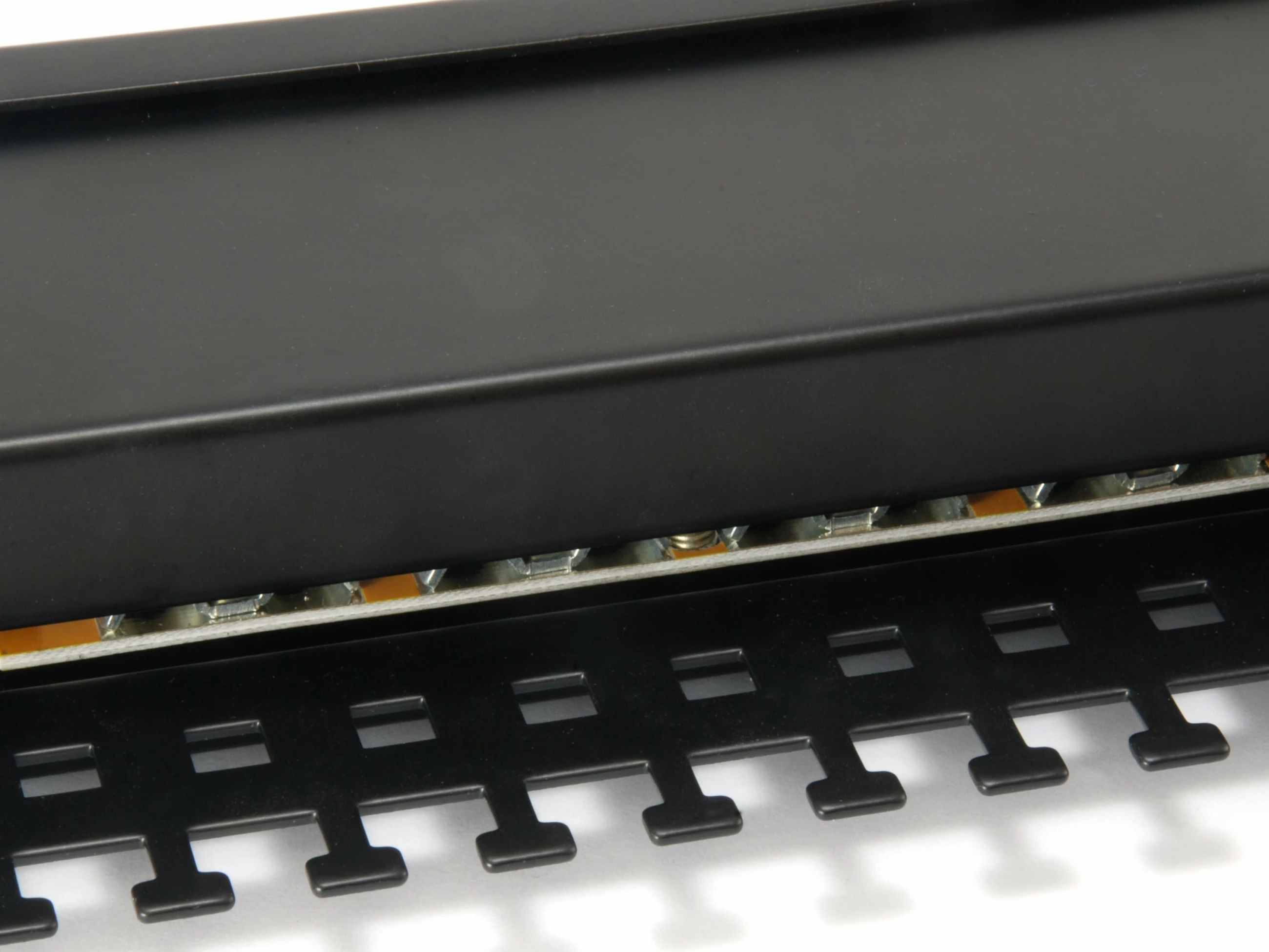 Patchpanel EQUIP 24x RJ45 Cat6 19 inç FTP 1HE, e zezë