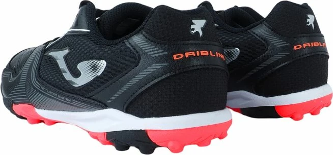 Atlete futbolli për meshkuj Joma, të zeza