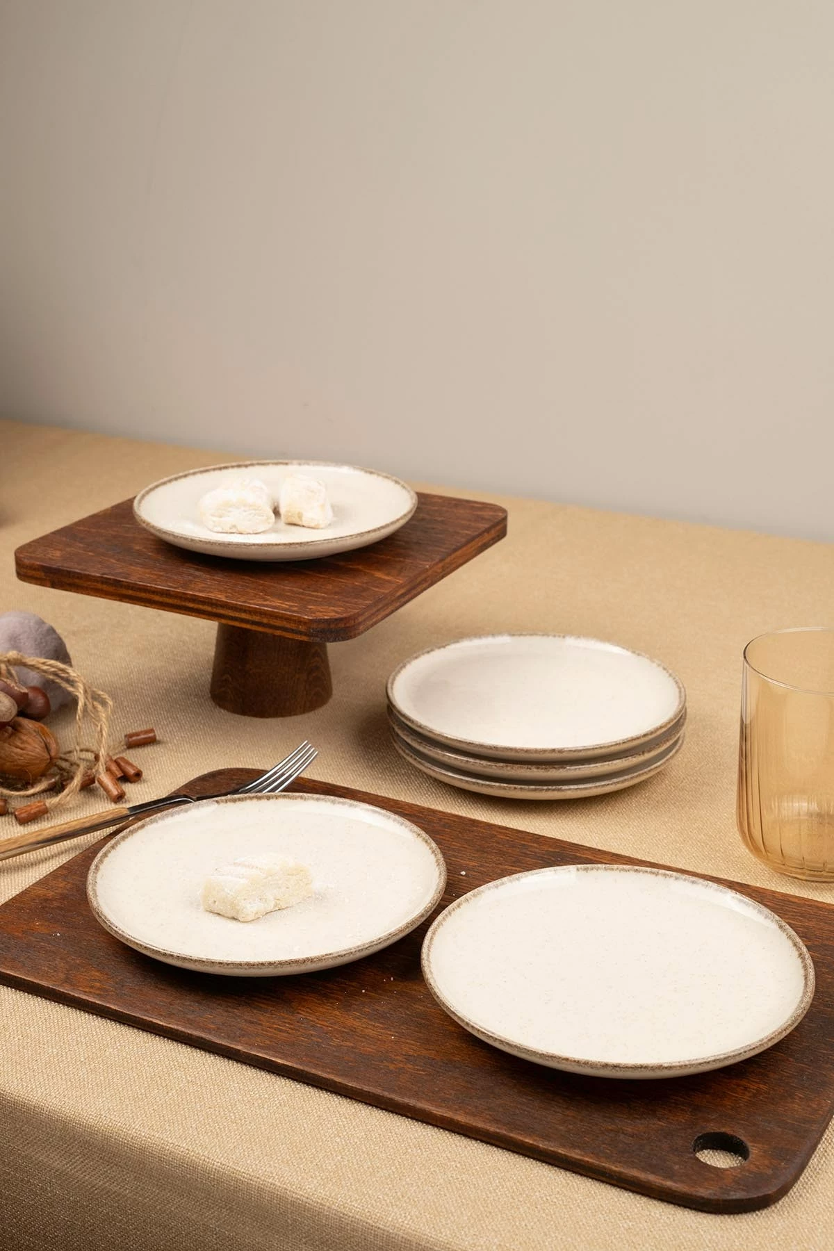 Set pjatash për ëmbëlsira, krem, Hermia, MOD15DUS6730P02, 6 copë