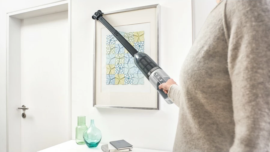 Fshesë me korrent 2-në-1 Bosch Serie 4 BBH3K2801, Pa qese, Argjendtë