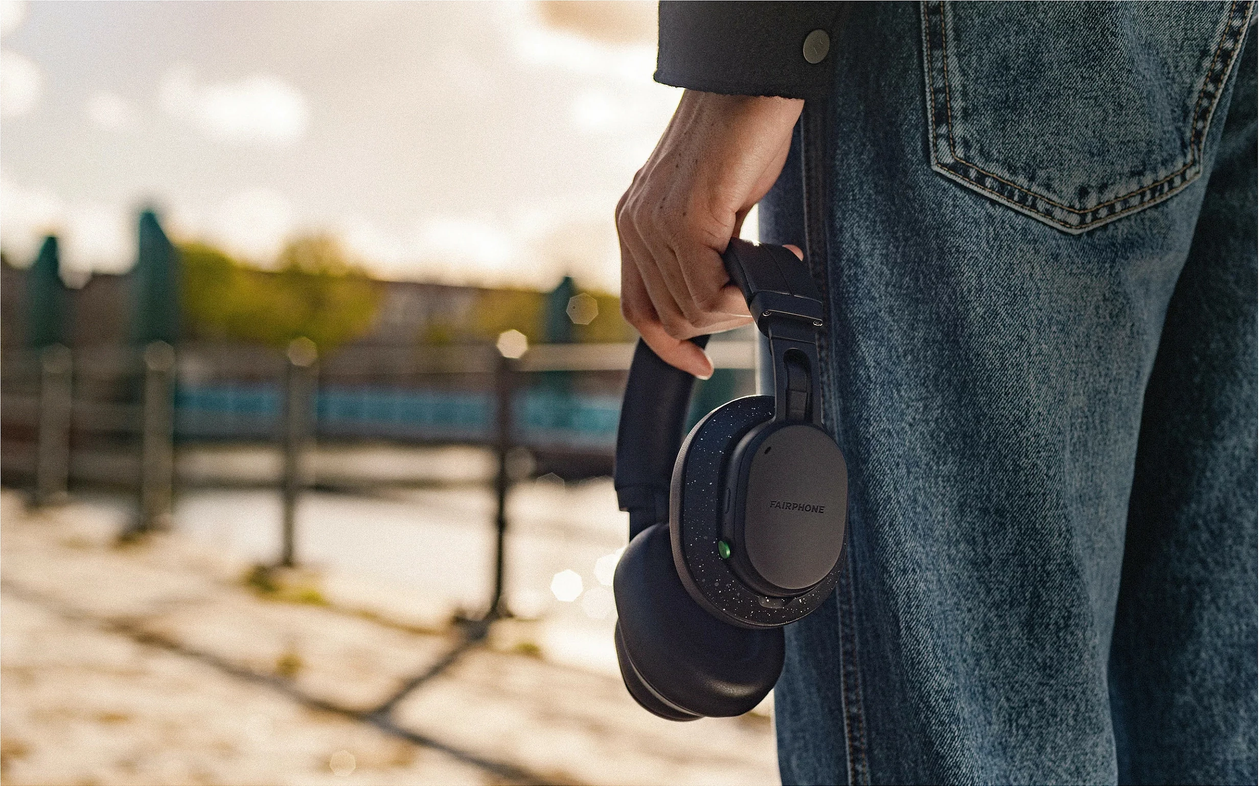 Kufje wireless Fairphone Fairbuds XL, ANC, Bluetooth 5.1, 30 orë, IP54, të zeza