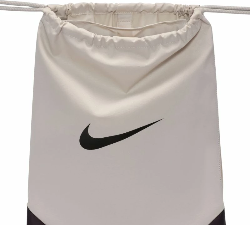 Çantë këpucësh Nike Brasilia IB4409, e hirtë e lehtë/zezë