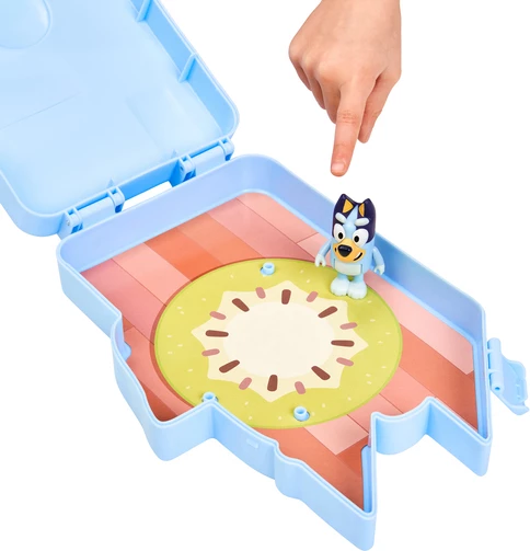 Bluey's Play & Go Playset
