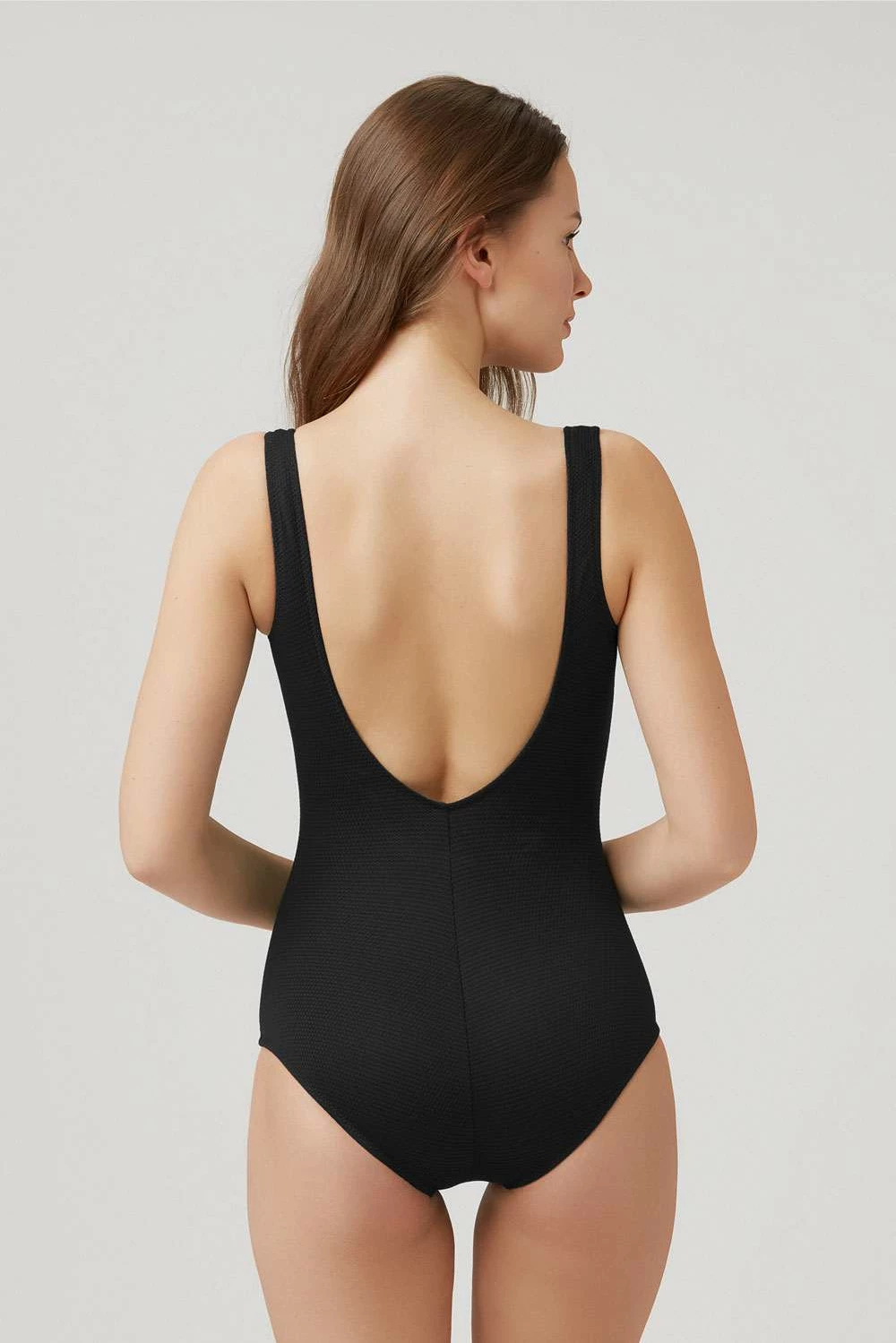 Rroba banje Jumeon, Fabiano, e zezë