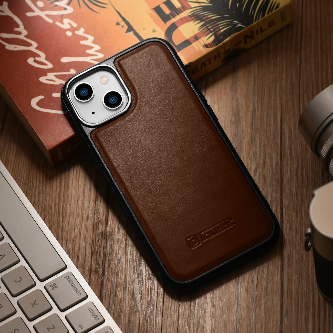 Mbështjellës lëkure iCarer për iPhone 14 Plus, MagSafe, Kafe