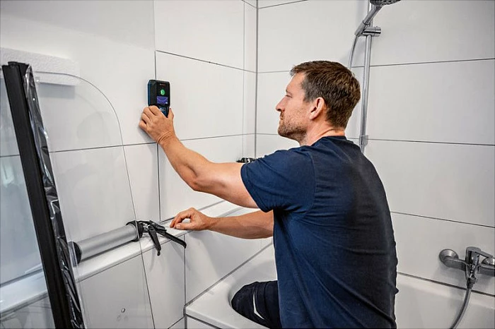 Detektor muri Bosch GMS 120-27 Professional, bateri Li-Ion 3.7V 1.0Ah, IP54, blu/zi