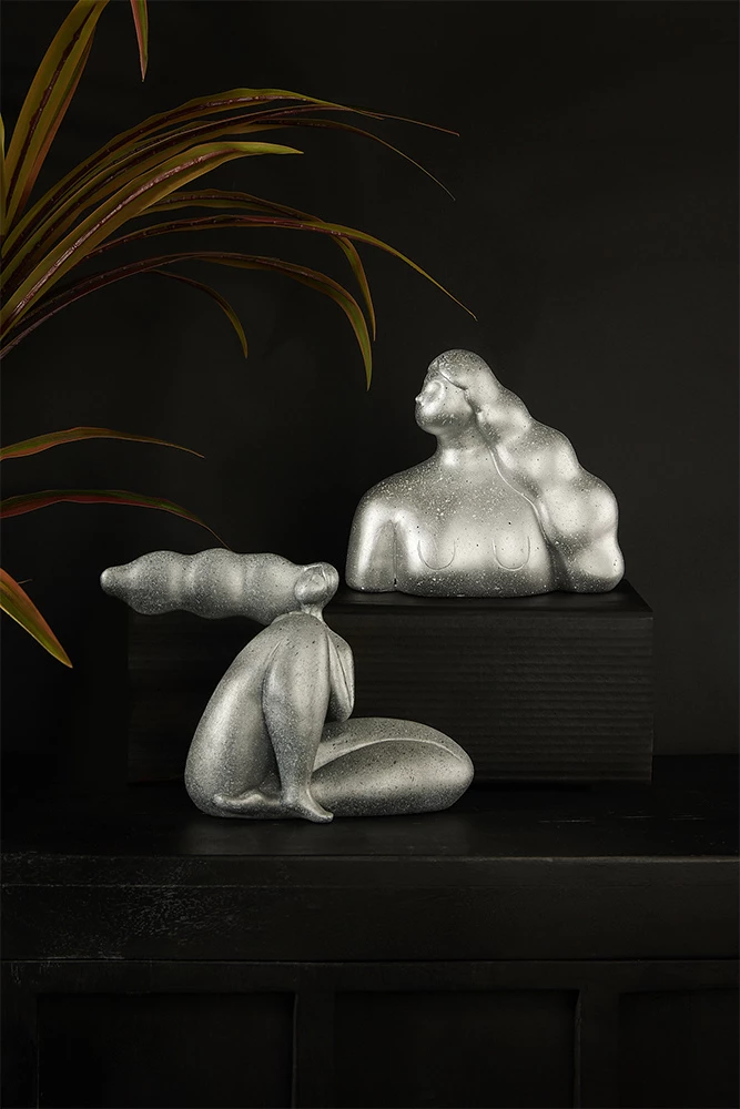 Figurë dekorative abstrakte, ngjyrë argjendi, 24x10x17cm