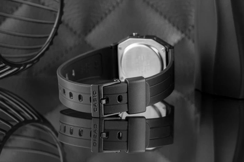 Orë dore për meshkuj Casio, e zezë