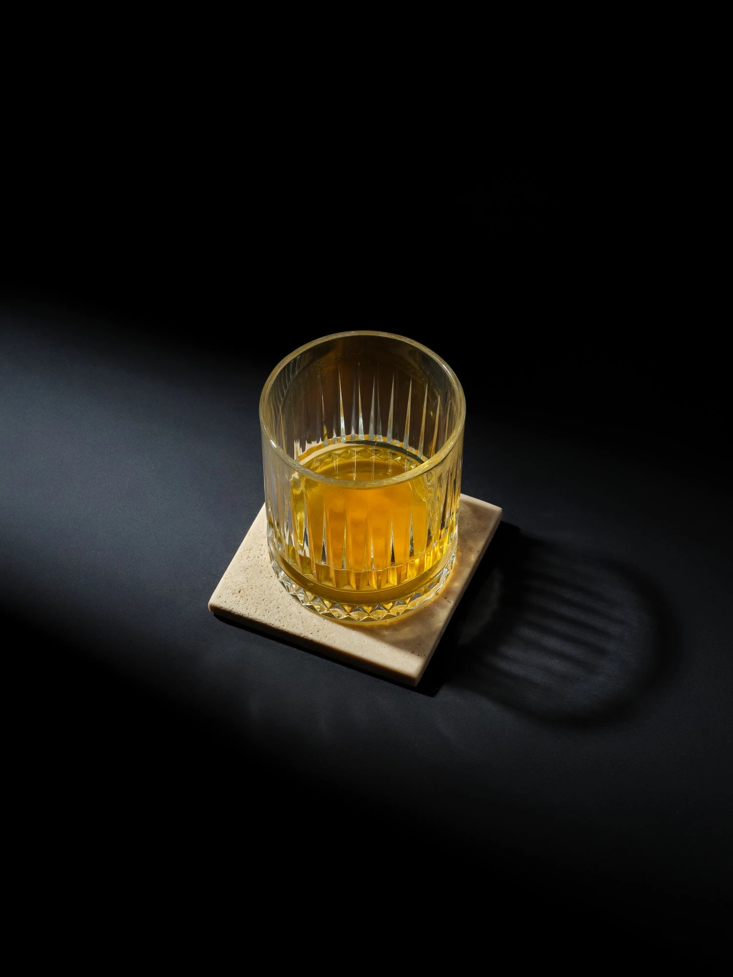 Set 6 copë mbajtëse gotash prej mermeri travertin, ngjyrë bezhë, Hermia Concept, MAR09100104D