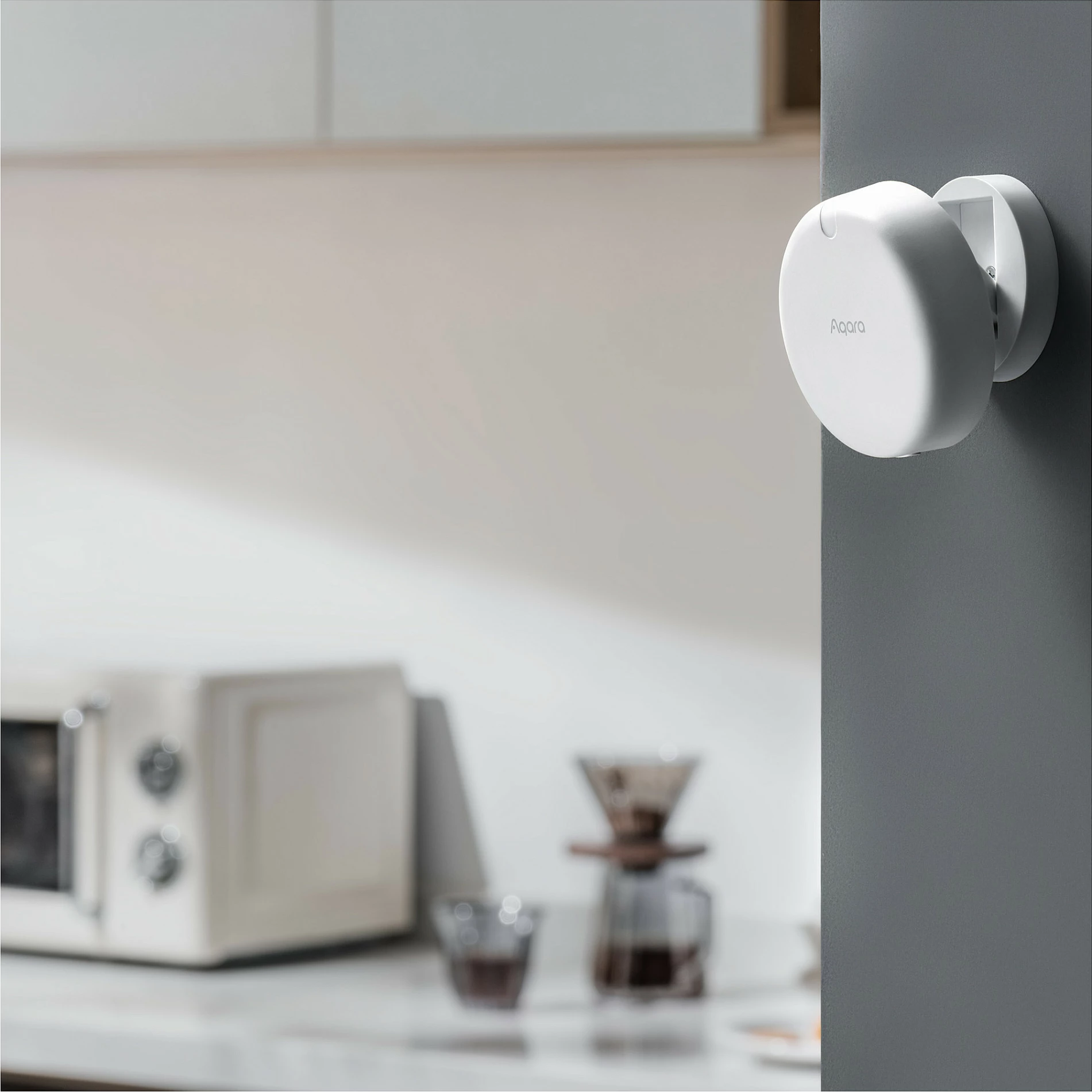 Sensor prezence Aqara FP2 (PS-S02D), Wi‑Fi, IPX5, me sensor drite dhe levizje, i bardhë