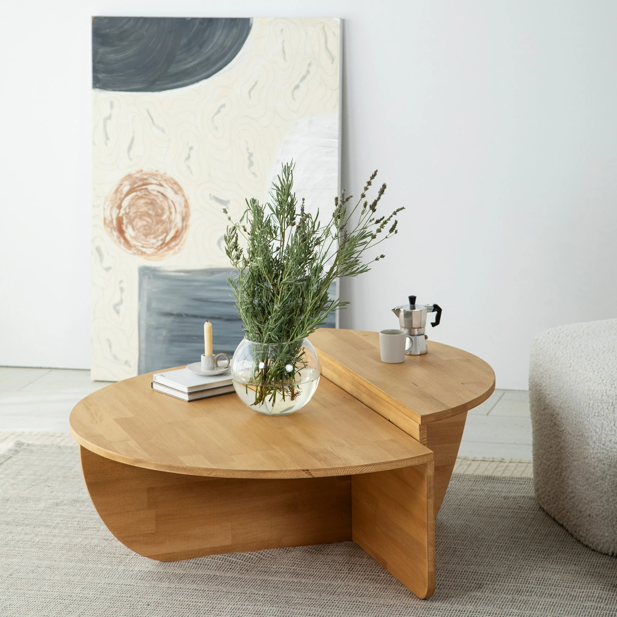 Set tavolinash kafeje Hanah Home, dru podium, ngjyrë lisi
