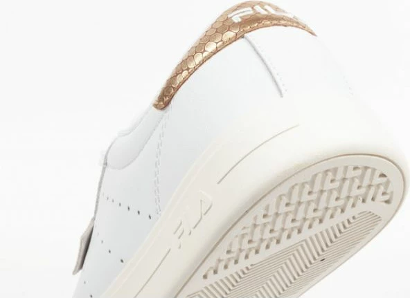 Atlete për femra Fila, të bardha