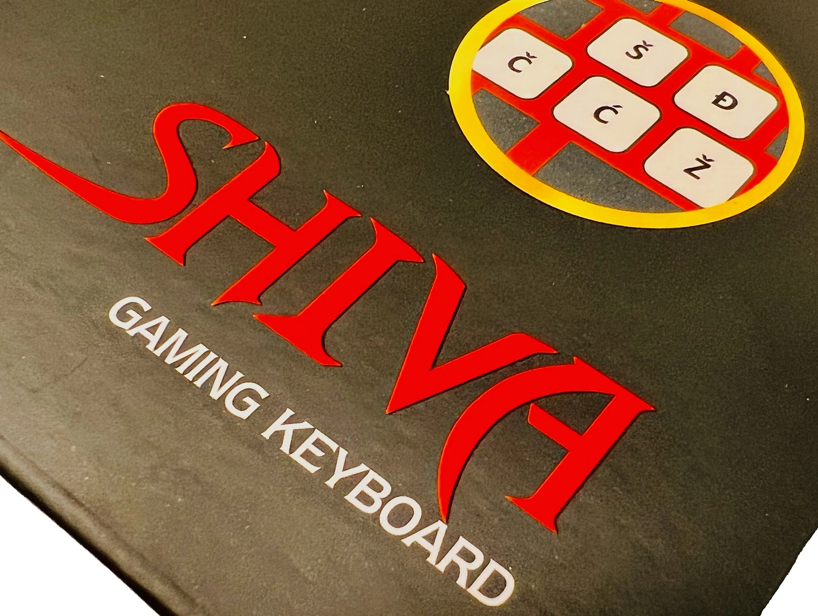 Tastierë gaming Redragon Shiva K512, me kabllo USB, RGB, full-size, membrane, 6 tasta makro, me mbështetëse dore, layout SLO/CRO, e zezë