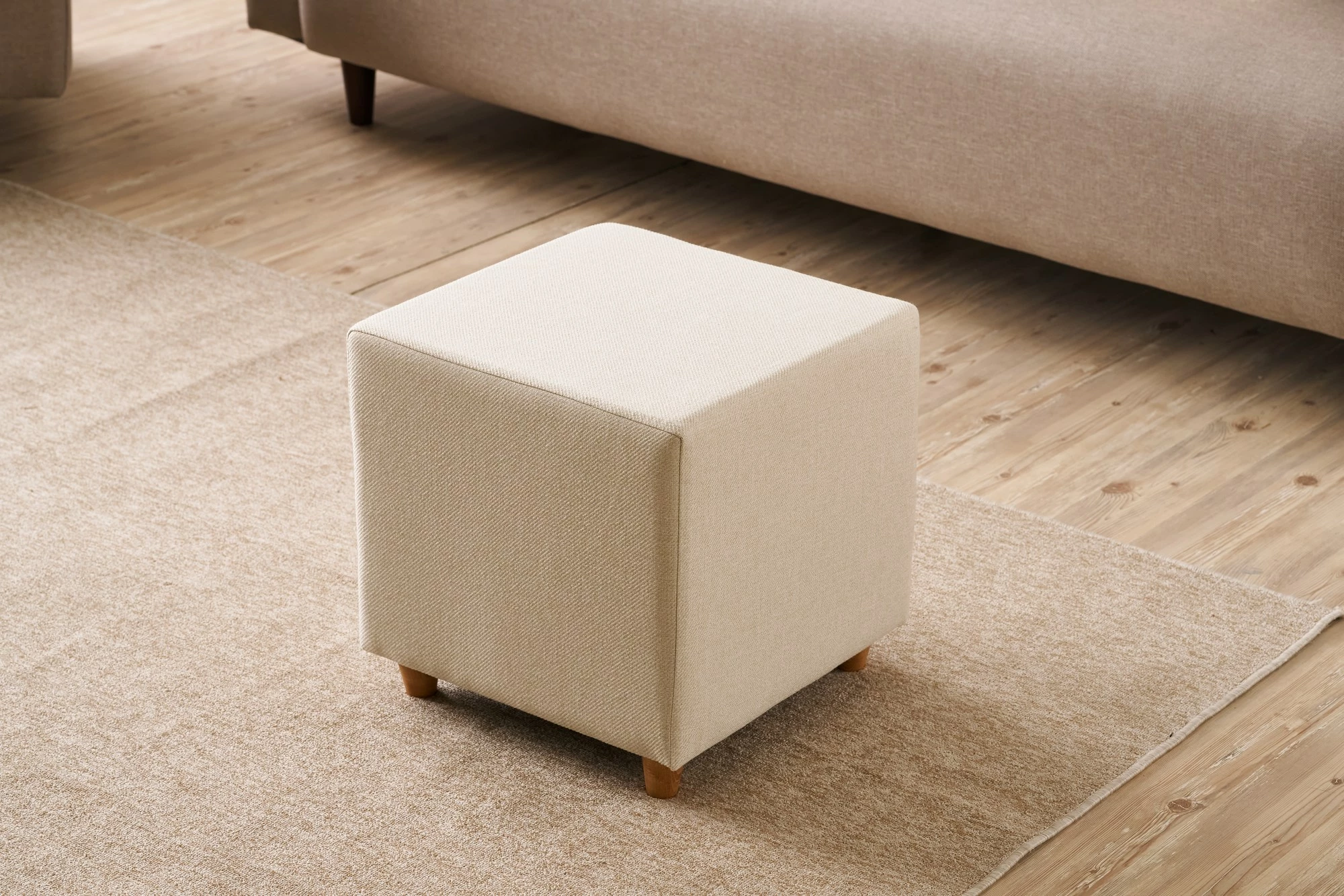 Puf krem, Atelier del Sofa, Olimpos
