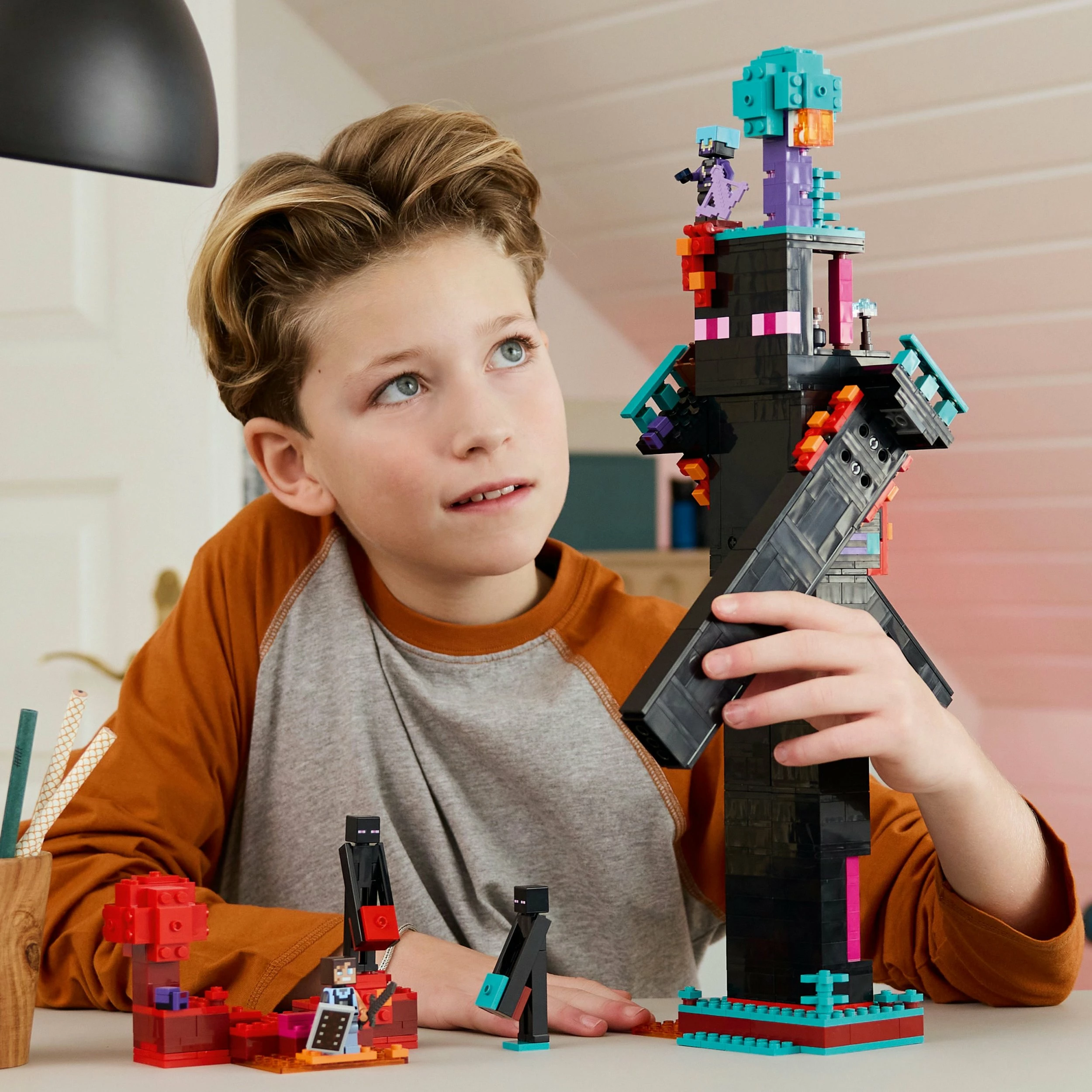 Set LEGO Minecraft Enderman Tower 21279, 867 copë