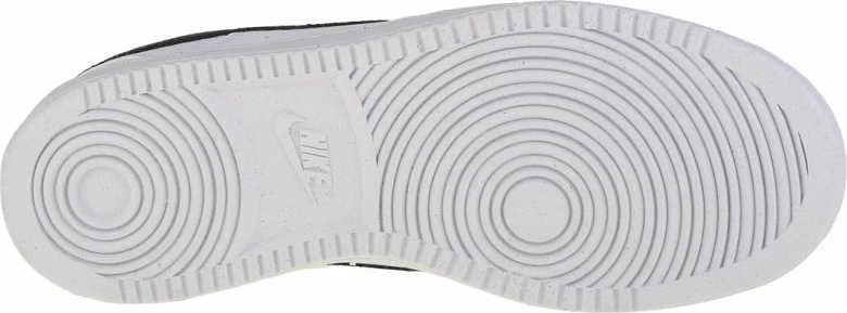 Atlete Nike femra, të bardha