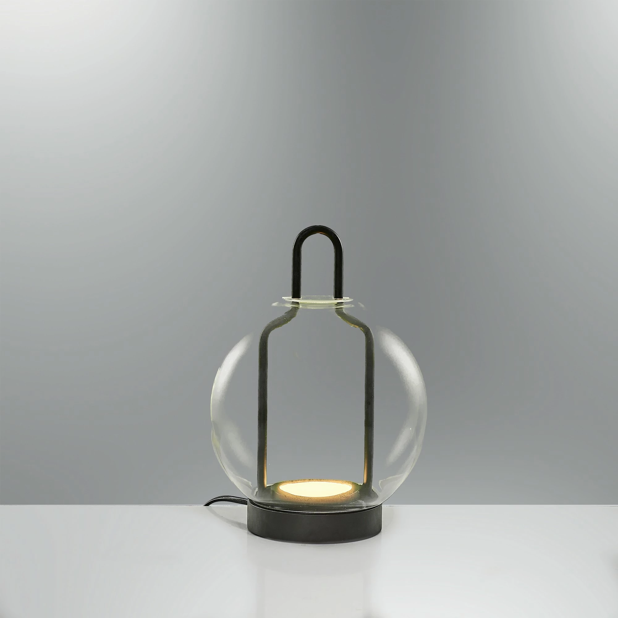Llambë dyshemeje Opviq, trup metalik, e zezë, 18x27cm, 5W LED