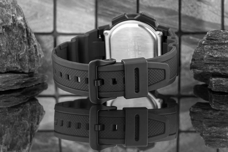 Orë dore për meshkuj Casio, e zezë