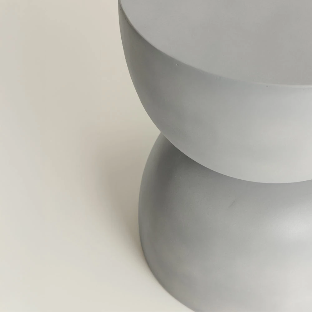 Tavolinë kafeje prej çimentoje, 38x38x45.5 cm