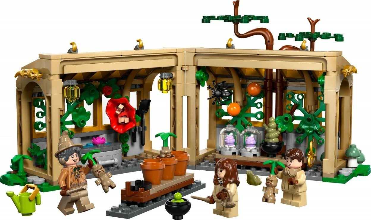 Set LEGO Harry Potter 76445 Hogwarts Castle: Herbology Class, 390 pjesë