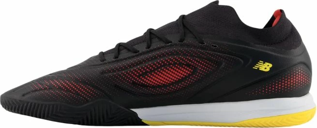 Atlete futbolli për meshkuj New Balance Tekela Team Low Laced IN V5, të zeza