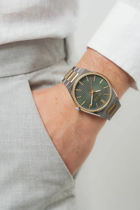 Orë dore për meshkuj Paul Lorens, ari