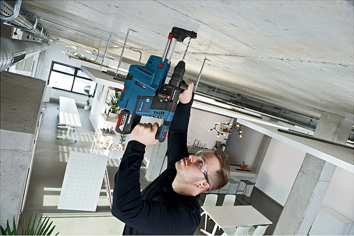Çekiç elektrik Bosch GBH 18V-26F, brushless, 2x8Ah, SDS Plus, zi/kaltër/kuqe