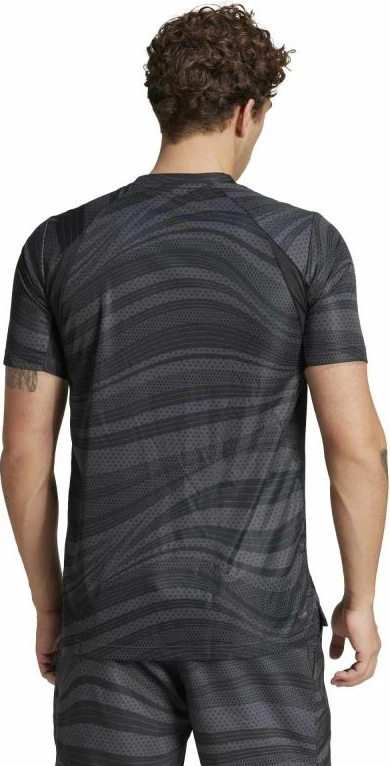 Maicë sportive për meshkuj adidas, e zezë