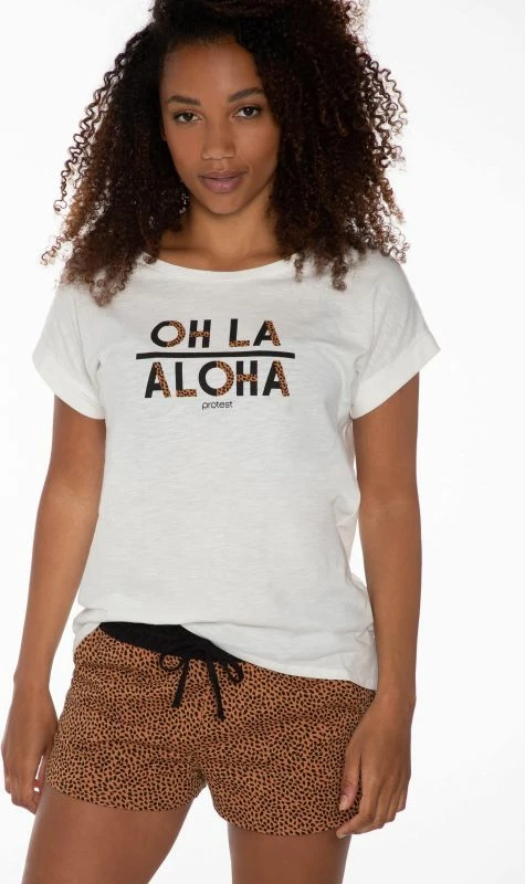 Maicë për femra Protest