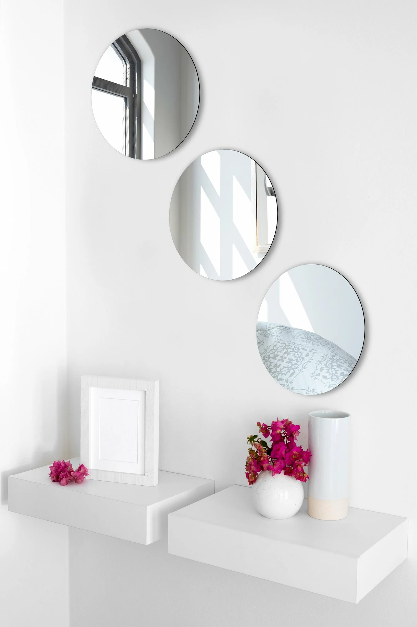 Set pasqyrash të rrumbullakëta, ngjyrë argjendi, Hanah Home, diametër 20 cm, treshe