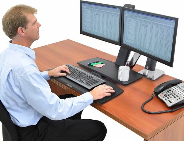 Mbajtës tavoline për 2 monitorë Ergotron WorkFit-A II 24-316-026, deri 24\", VESA 75x75/75x100/100x100, krah me gas spring, tabakë për tastierë dhe maus, zi