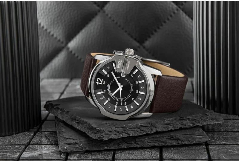 Orë dore për meshkuj DIESEL, kafe