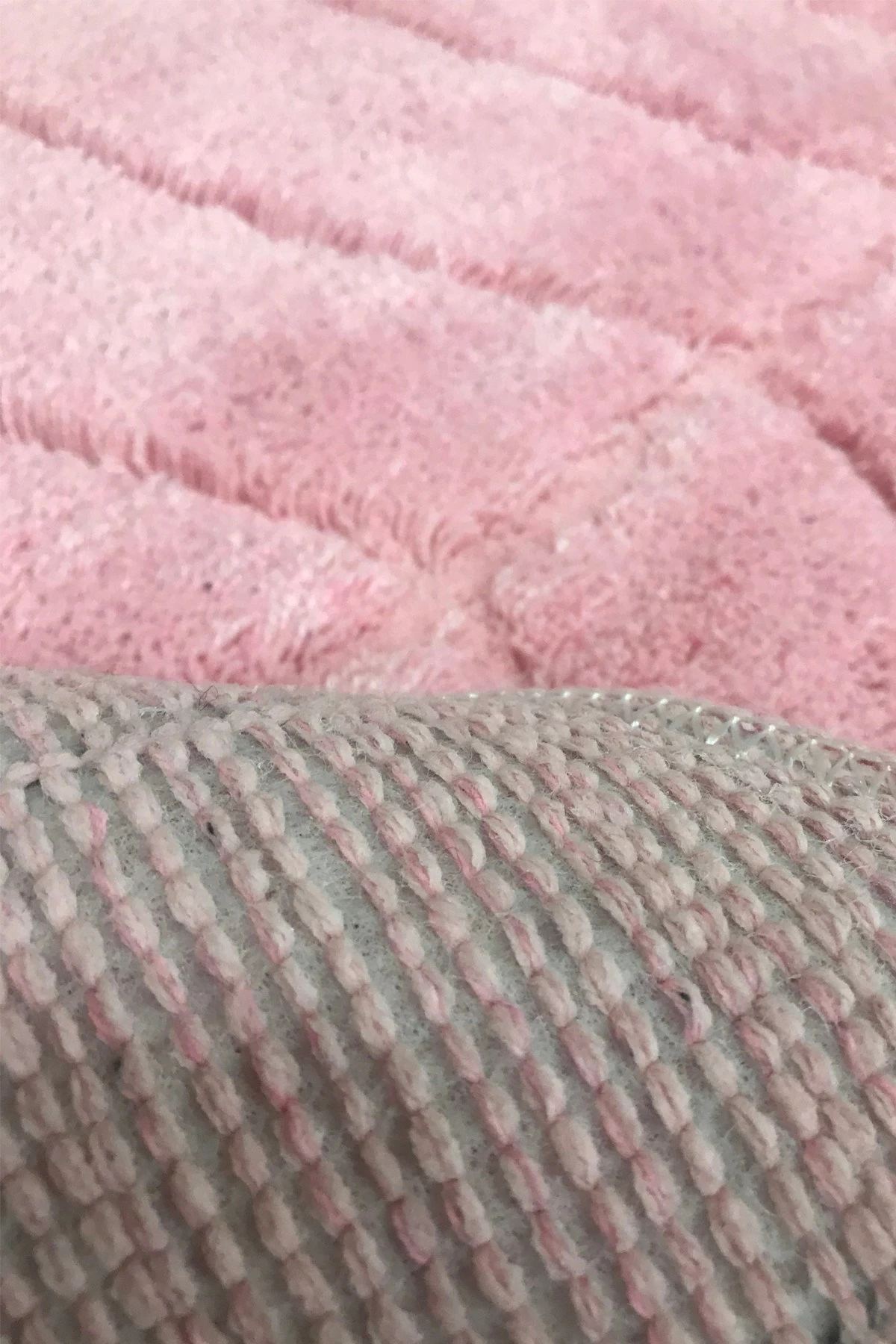 Tapet akrilik për banjo, formë gjetheje, ngjyrë rozë, 60x100cm