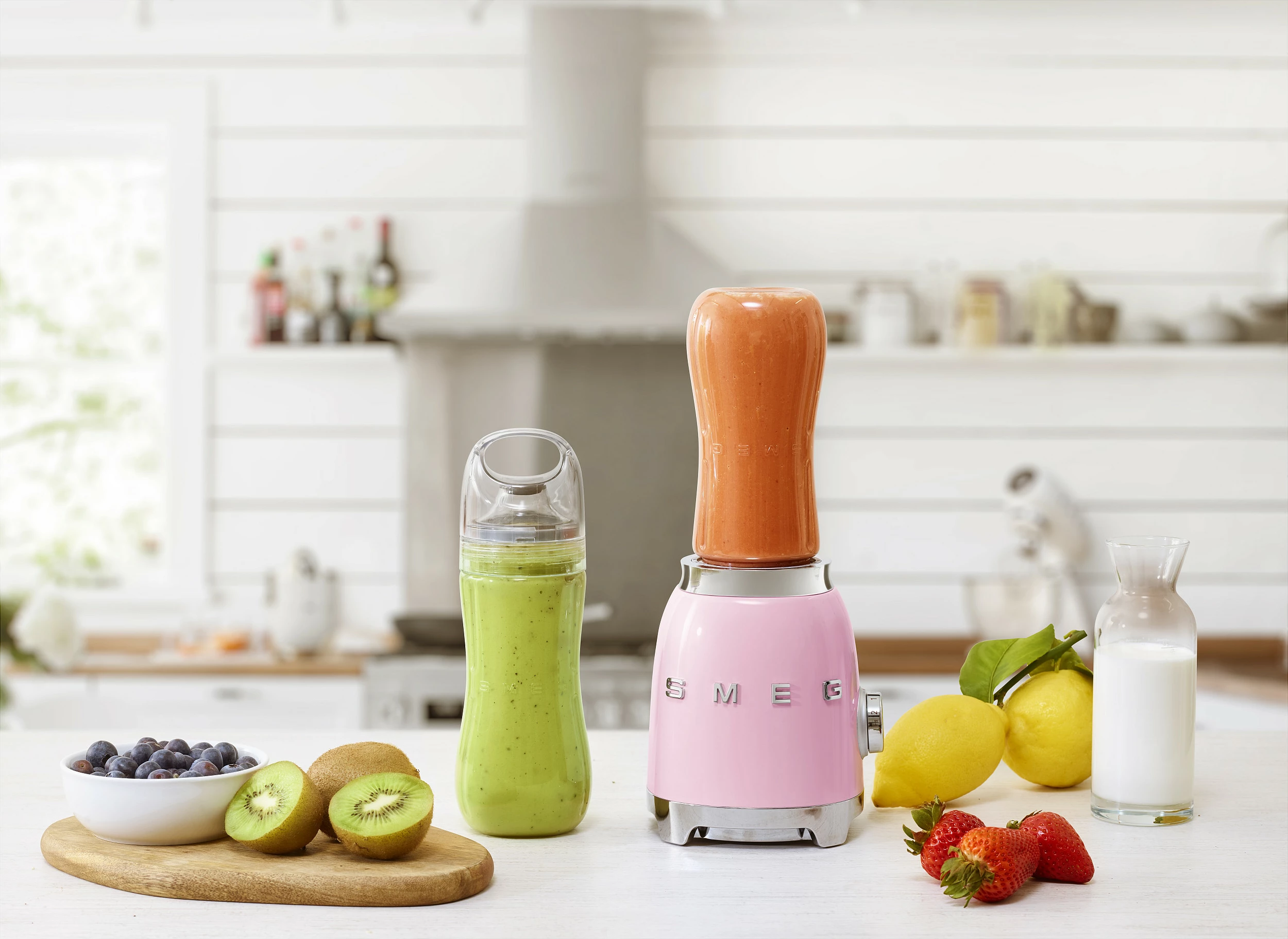 Blender tavoline SMEG PBF01PKEU, 0.6L, 300W, rozë
