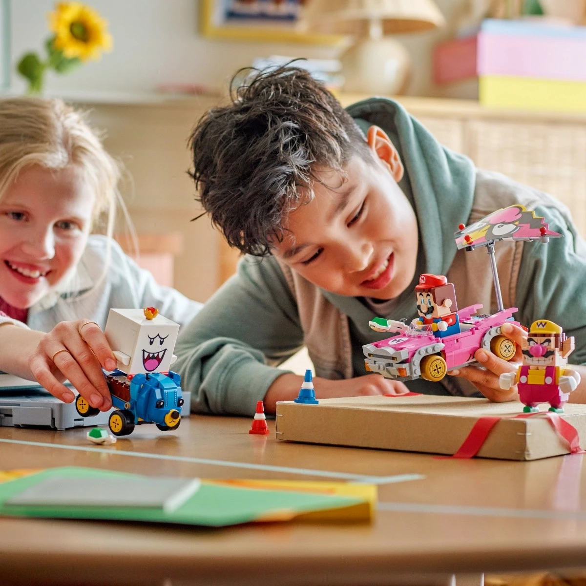 Set LEGO Super Mario Mario Kart 72038, Wario dhe King Boo, 512 pjesë