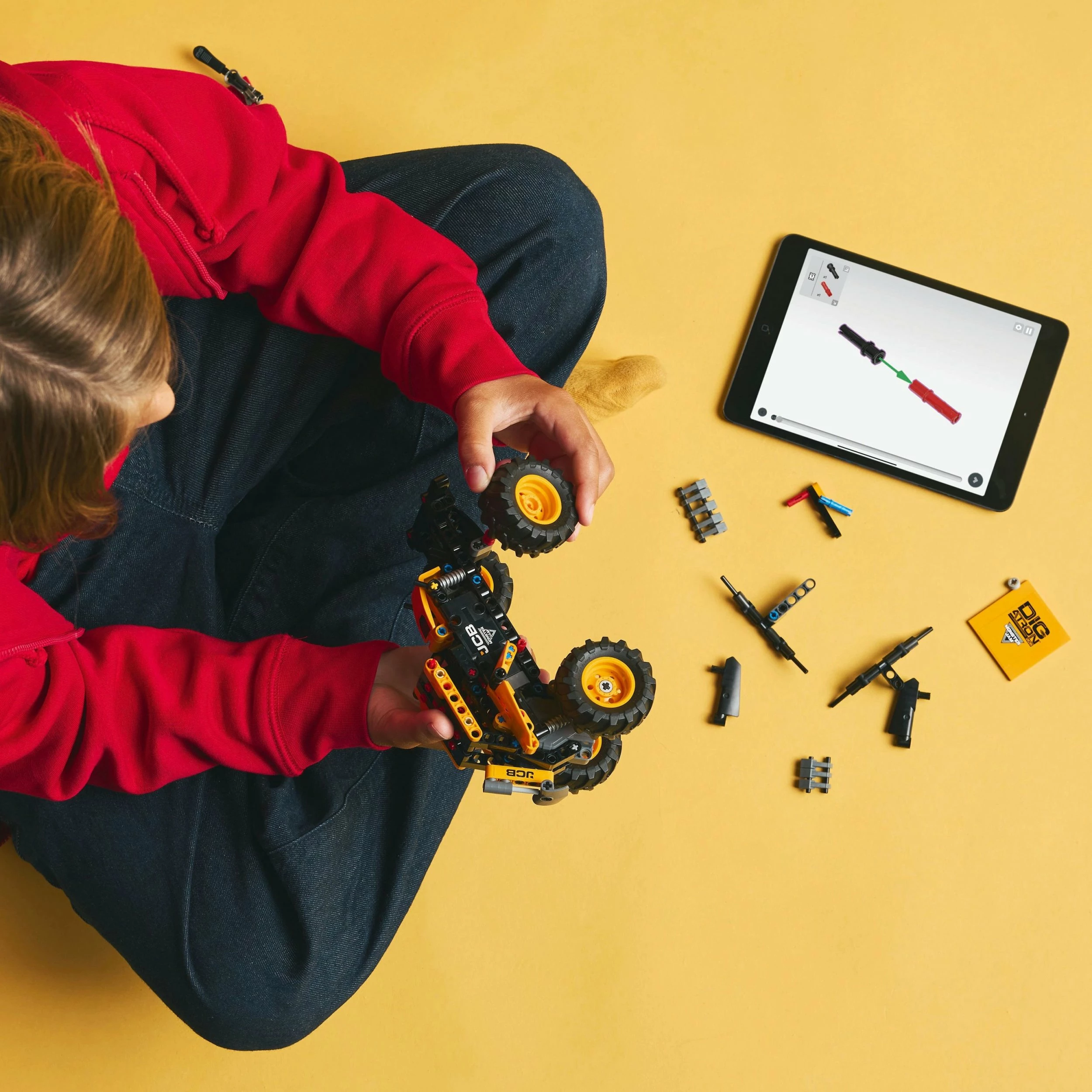 Set LEGO Technic Monster Jam DIGatron 42199, 218 pjesë, Pull-Back, 7+, e zezë me të verdhë