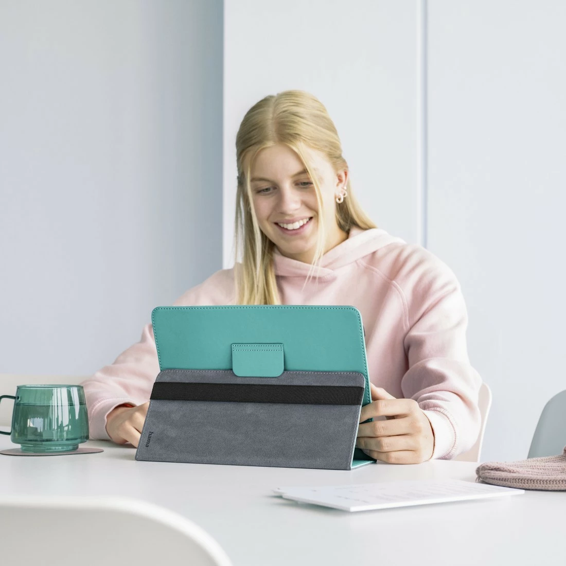 Mbështjellës universal për tabletë Hama XPand Petrol 9.5-11", turquoise