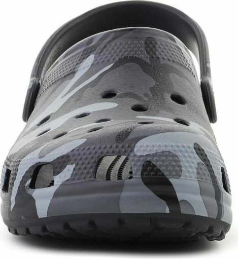 Atlete lifestyle Crocs Classic Camouflage Clog 211936-0DD, të zeza