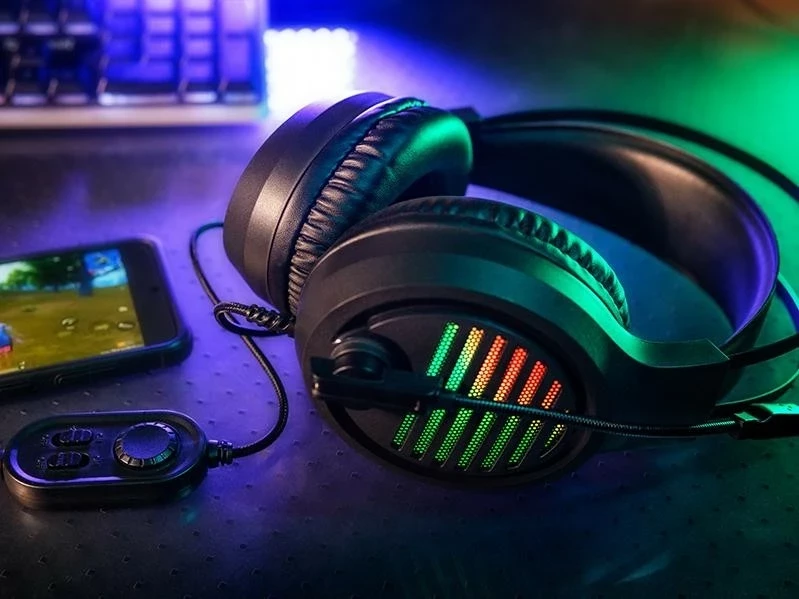 Kufje Tracer GameZone GZ VPRO, me mikrofon, USB-C/USB-A, të zeza