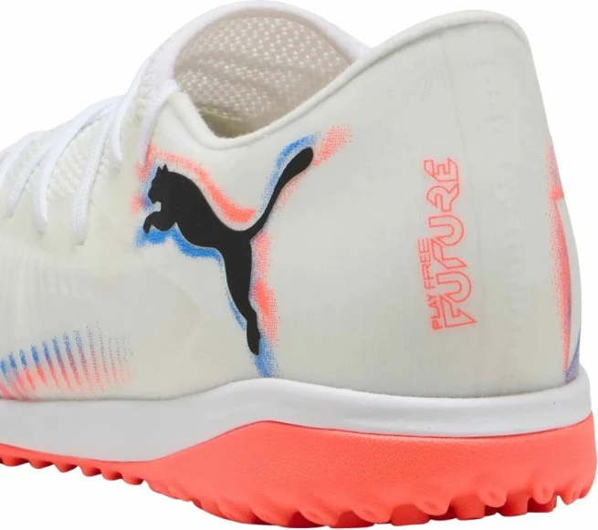 Atlete futbolli Puma për meshkuj, të zeza