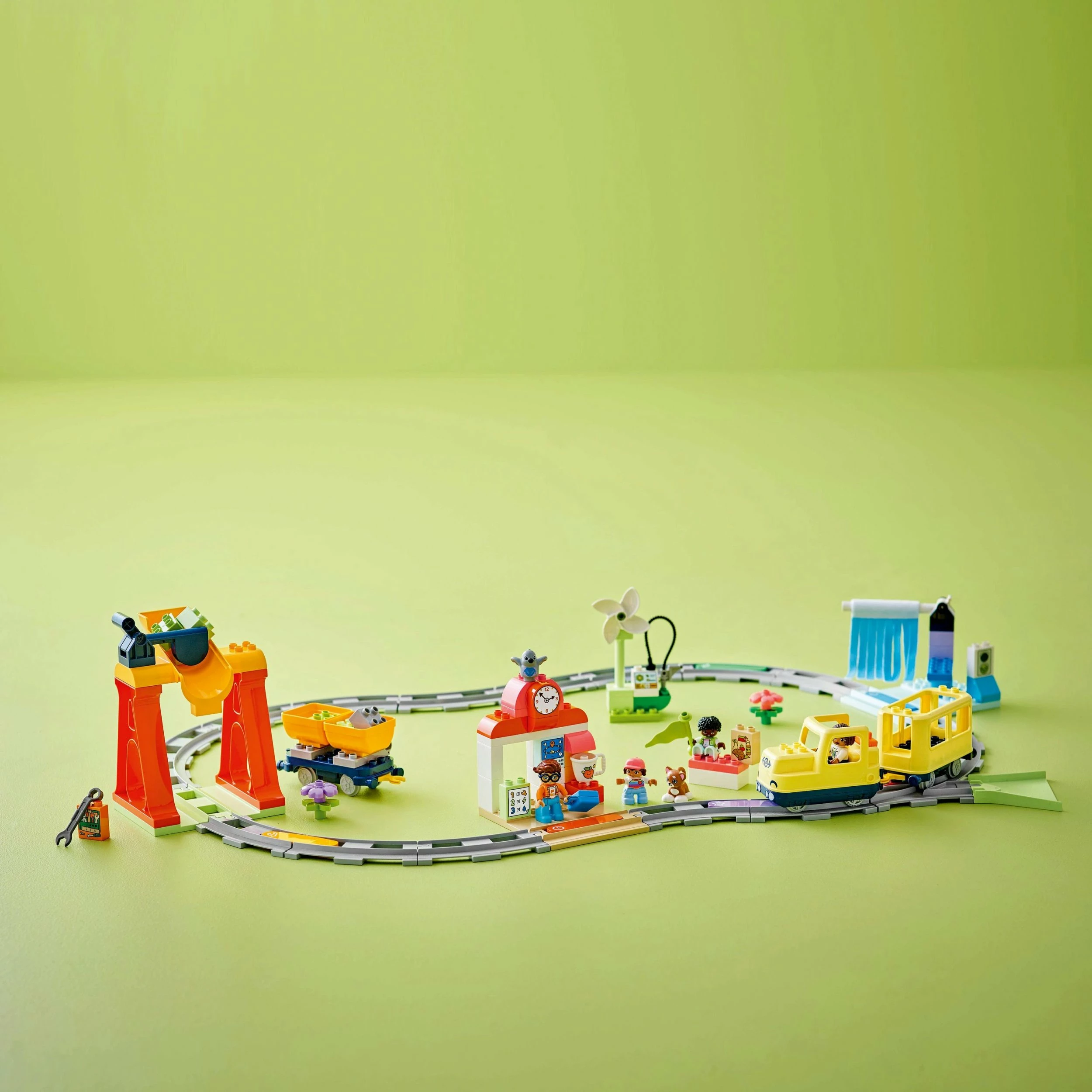 Set LEGO DUPLO tren interaktiv qyteti 10428, 103 copë