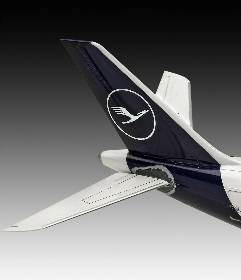 Model plastik aeroplani Revell Airbus A330-300 Lufthansa 1:144, 105 pjesë