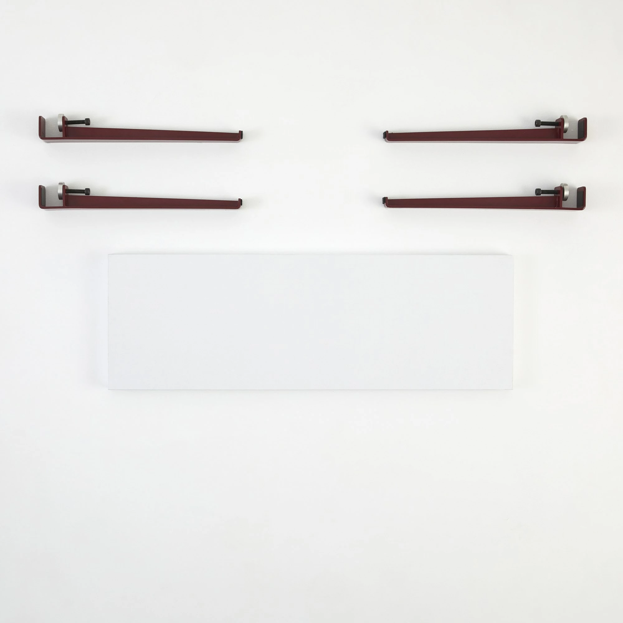 Bankë moderne, ngjyrë e bardhë dhe burgundy, Skye Decor