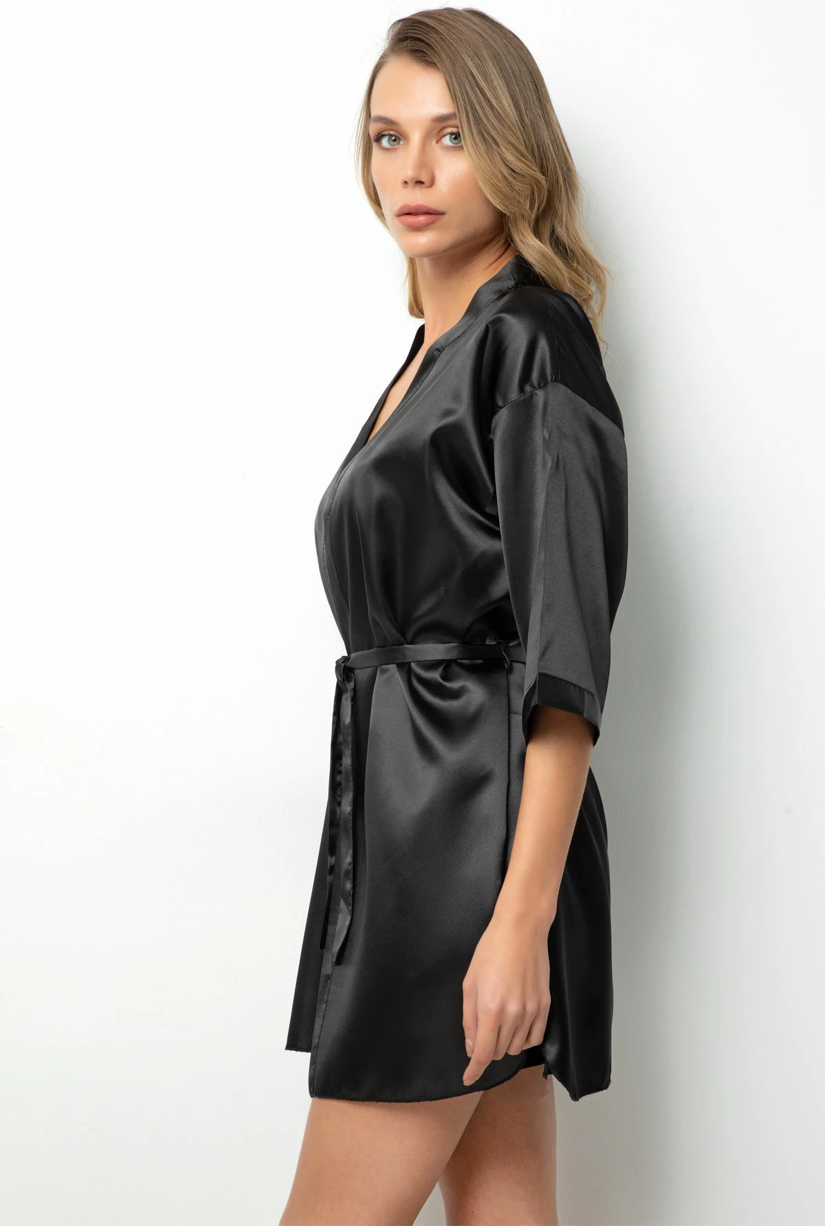 Rrobë mëngjesi Jumeon, e zezë, 001-018050