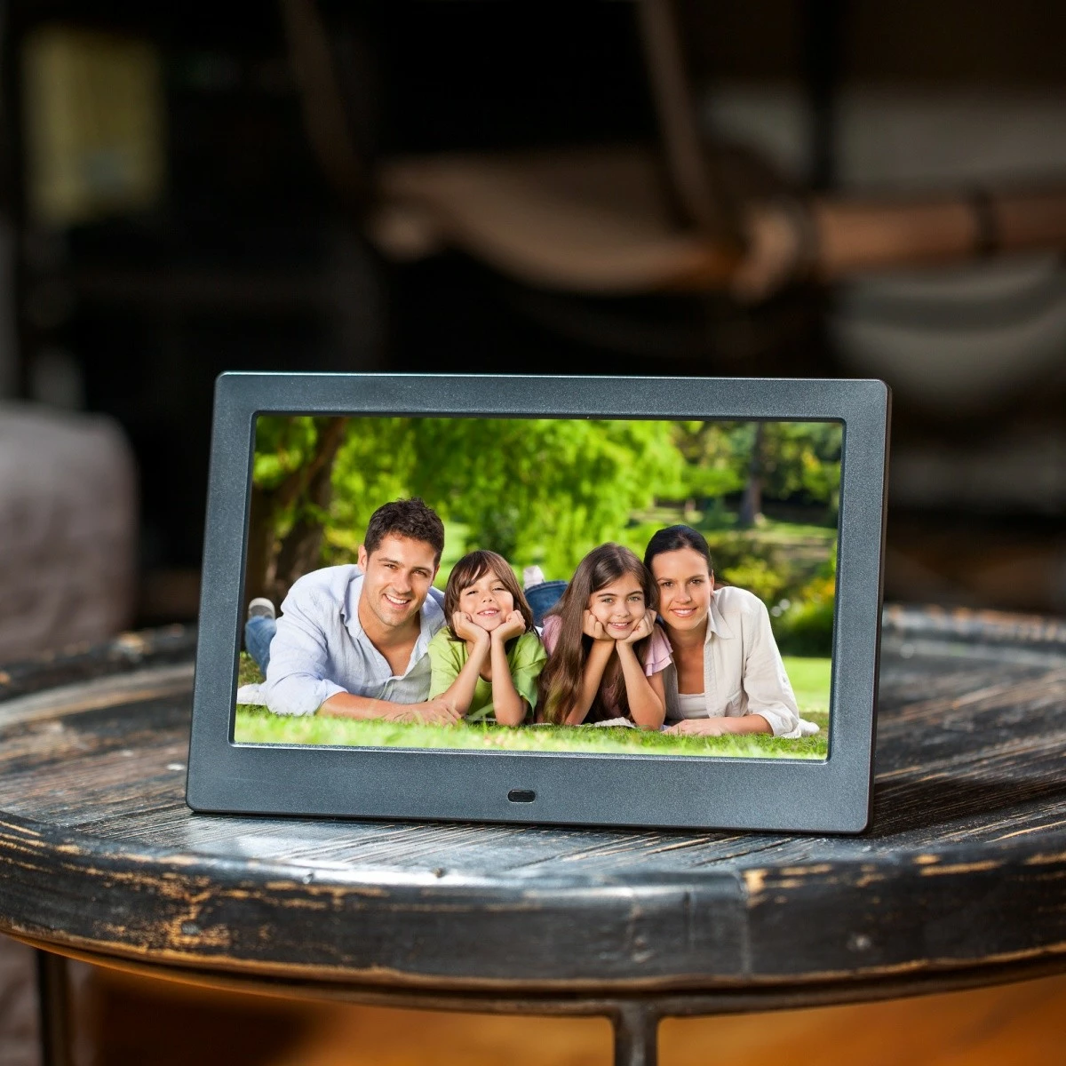 Kornizë digjitale Sencor SDF 1081 B 10.1" IPS 1366x768, me pilot, e zezë