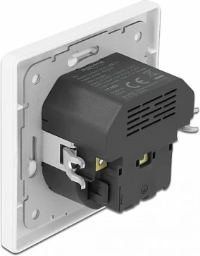 Prizë muri DeLOCK CEE 7/3 me USB-A + USB-C, 3.4A, 4000W, e bardhë