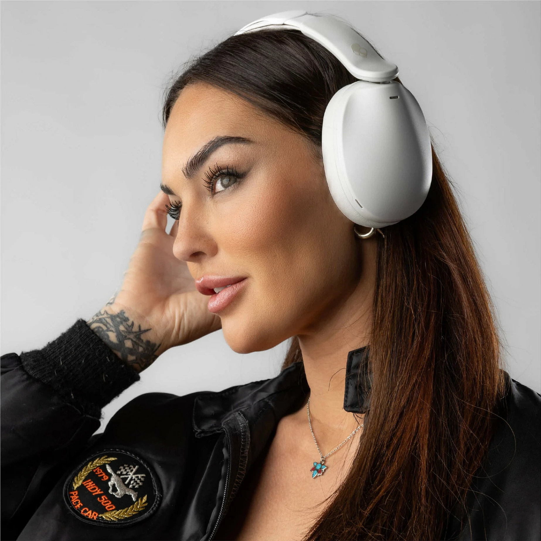 Kufje Skullcandy Hesh 360, Bluetooth 5.3, Over-Ear, 100 orë bateri, të bardha