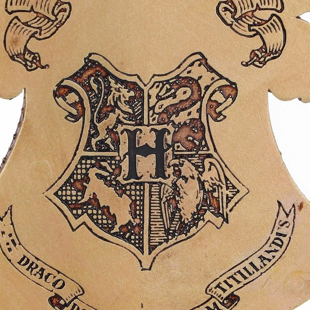 Ornament varës NEMESIS NOW Harry Potter Hogwarts Crest 8 cm, në kuti dhurate, shumëngjyrësh
