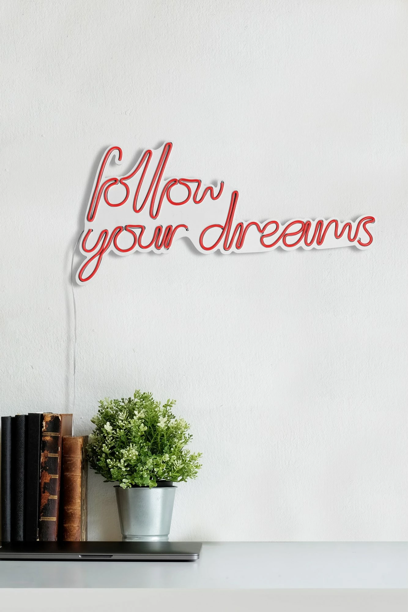 Dritë dekorative LED në mur, 'follow your dreams', plastikë, ngjyrë e kuqe