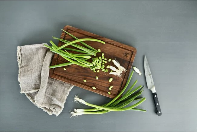 Dërrasë prerëse Zwilling, 35 x 25 cm, arrë